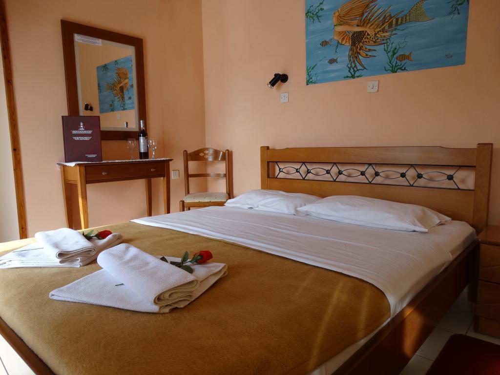 Akrotainaritis Rooms Yerolimin Camera foto